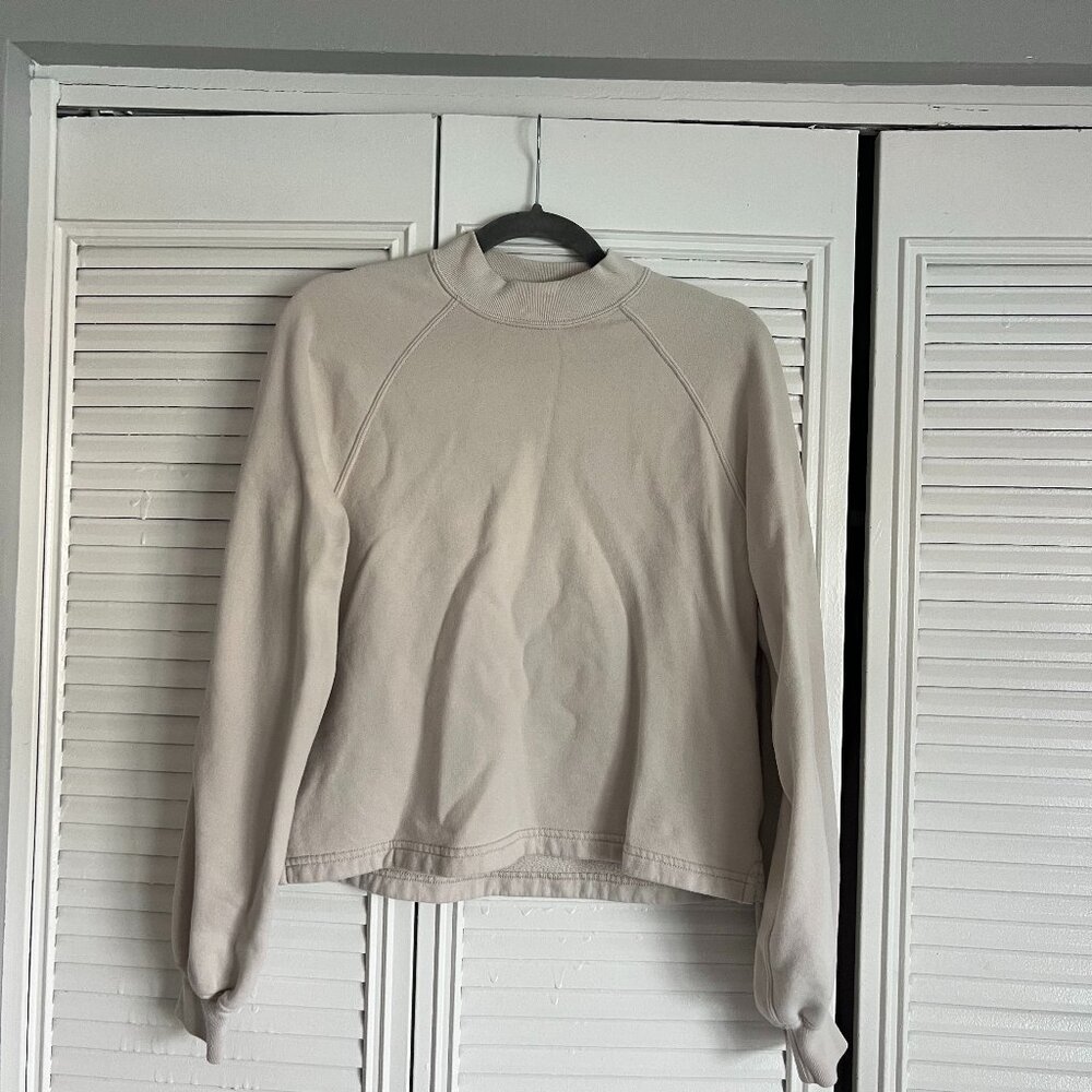 Abercrombie & Fitch Neutral Mock Neck Sweater